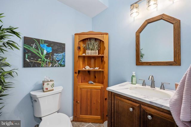 24 GIBSON DR, Fredericksburg, VA 22406