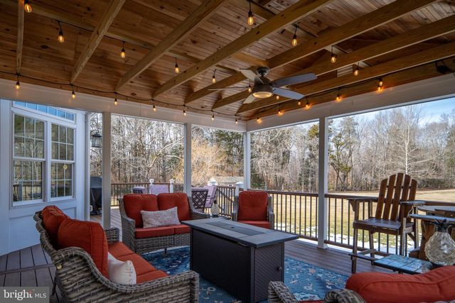 24 GIBSON DR, Fredericksburg, VA 22406