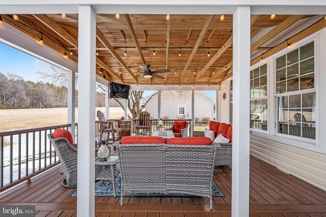 24 GIBSON DR, Fredericksburg, VA 22406