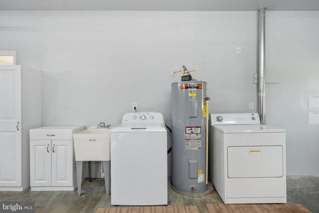 24 GIBSON DR, Fredericksburg, VA 22406