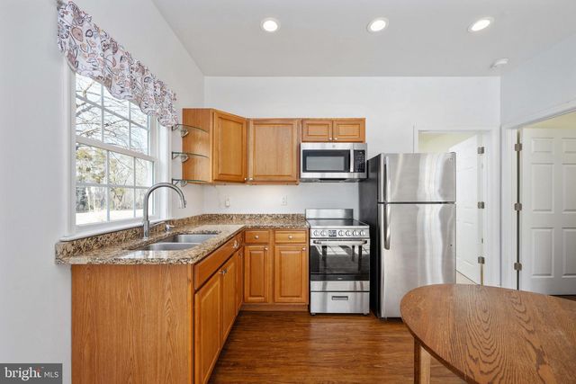 24 GIBSON DR, Fredericksburg, VA 22406