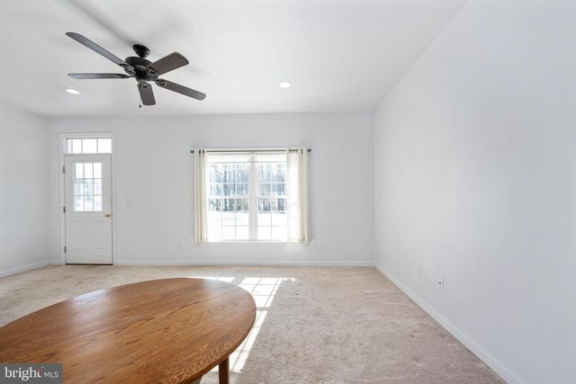 24 GIBSON DR, Fredericksburg, VA 22406