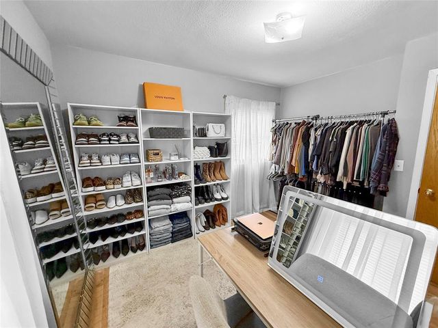 2905 Solem Lane, Eau Claire, WI 54703