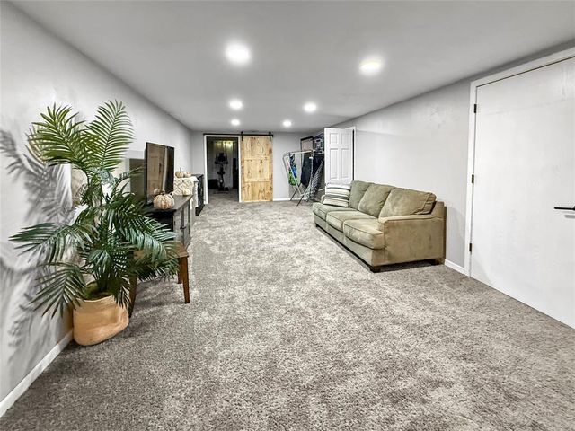 2905 Solem Lane, Eau Claire, WI 54703