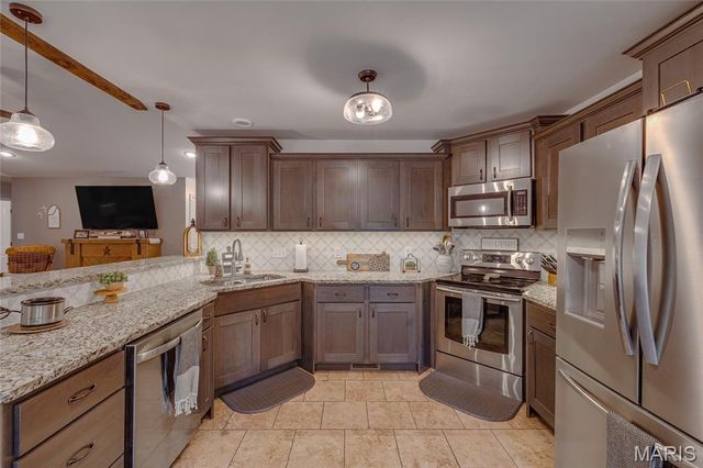 466 Champs Elysees Drive, Bonne Terre, MO 63628