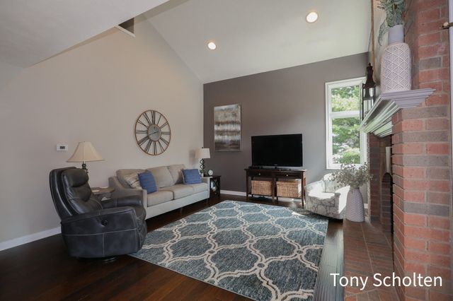 6054 Summerhill Drive, Georgetown Twp, MI 49426