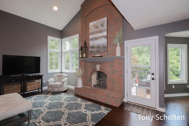 6054 Summerhill Drive, Georgetown Twp, MI 49426