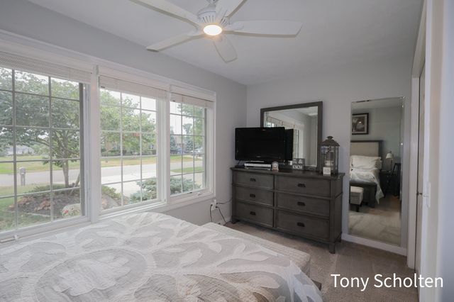 6054 Summerhill Drive, Georgetown Twp, MI 49426