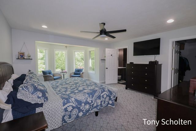 6054 Summerhill Drive, Georgetown Twp, MI 49426