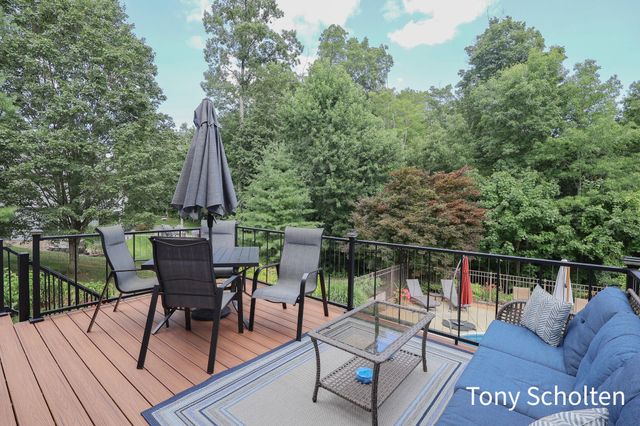 6054 Summerhill Drive, Georgetown Twp, MI 49426