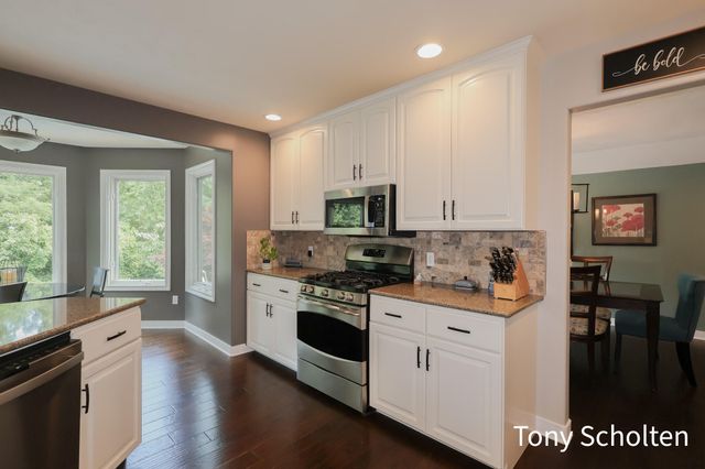 6054 Summerhill Drive, Georgetown Twp, MI 49426
