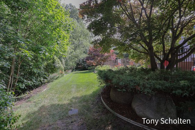 6054 Summerhill Drive, Georgetown Twp, MI 49426