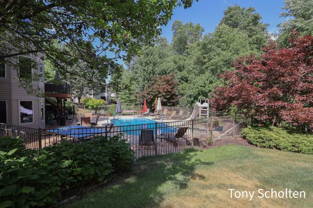 6054 Summerhill Drive, Georgetown Twp, MI 49426
