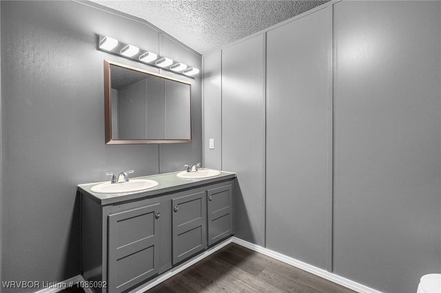 7911 Zachary Trail, Rudy, AR 72952