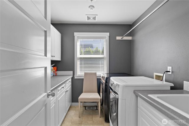 5610 Orca Drive NE, Tacoma, WA 98422