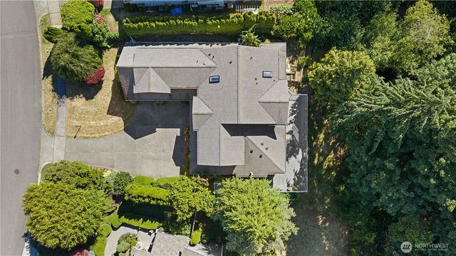 5610 Orca Drive NE, Tacoma, WA 98422