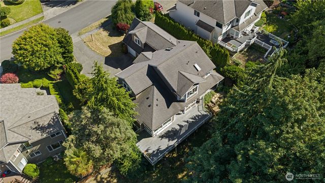 5610 Orca Drive NE, Tacoma, WA 98422