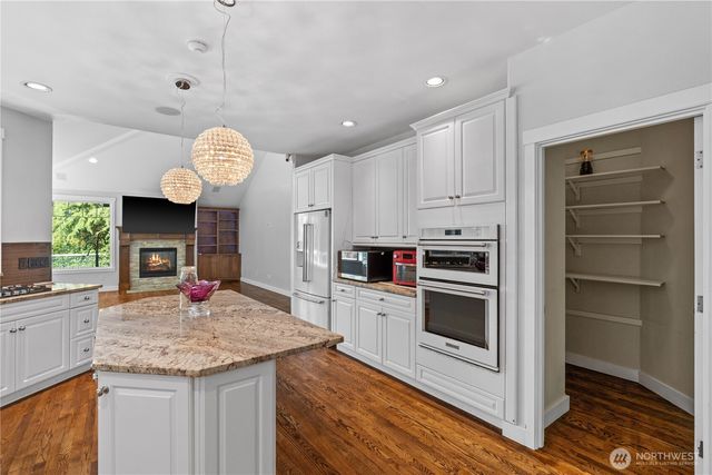 5610 Orca Drive NE, Tacoma, WA 98422