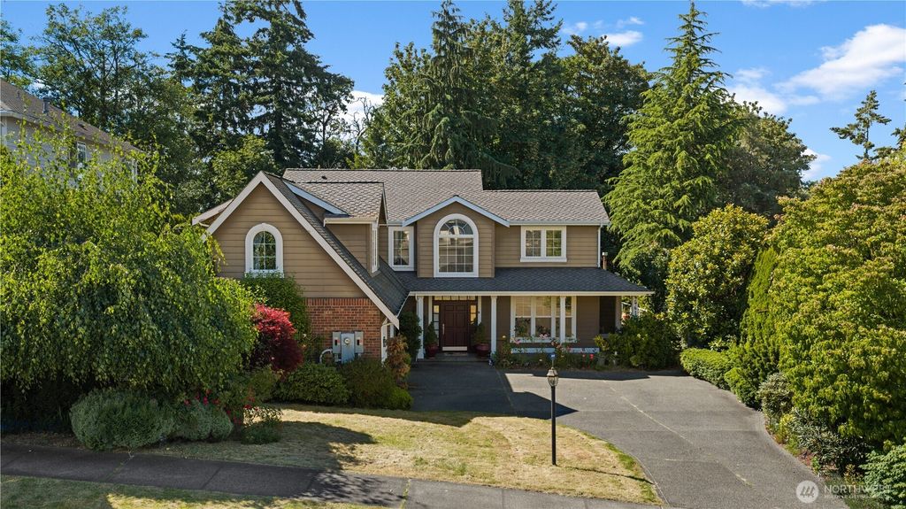 5610 Orca Drive NE, Tacoma, WA 98422