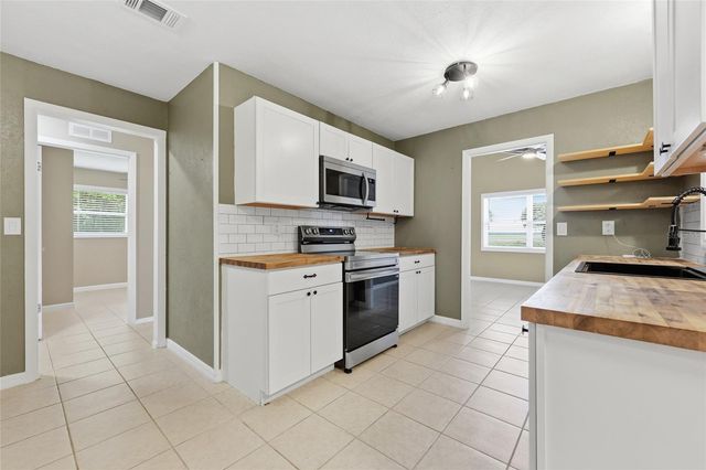 12471 SW TUSTENUGGEE AVENUE, Fort White, FL 32038
