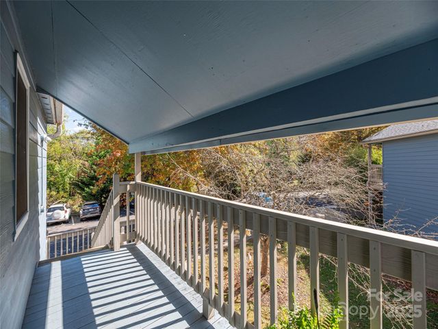187 Tri Vista Drive, Lake Junaluska, NC 28745