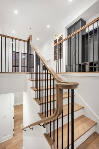 3923 N Janssen Avenue 1E, Chicago, IL 60613