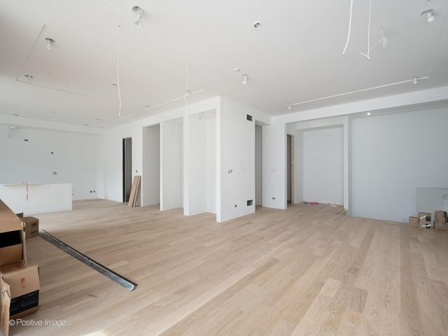 3923 N Janssen Avenue 1E, Chicago, IL 60613