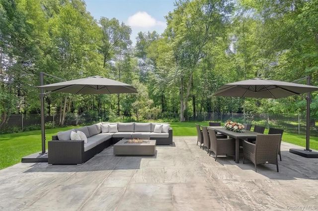 194 S Mountain Road, New City, NY 10956