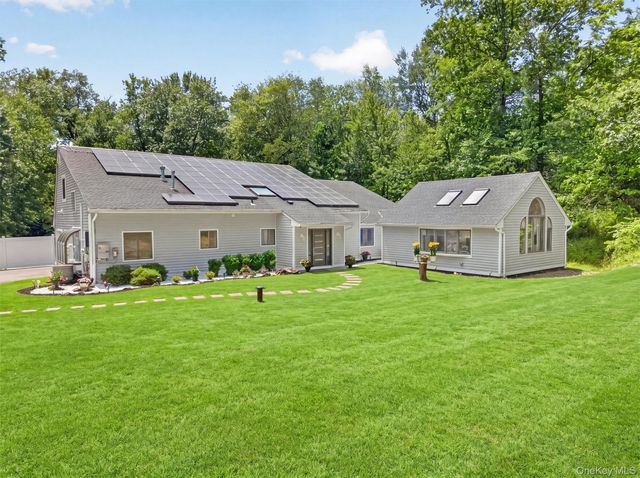 194 S Mountain Road, New City, NY 10956