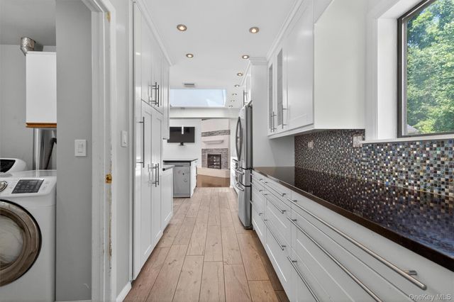 194 S Mountain Road, New City, NY 10956