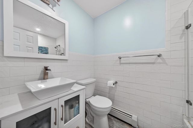 194 S Mountain Road, New City, NY 10956