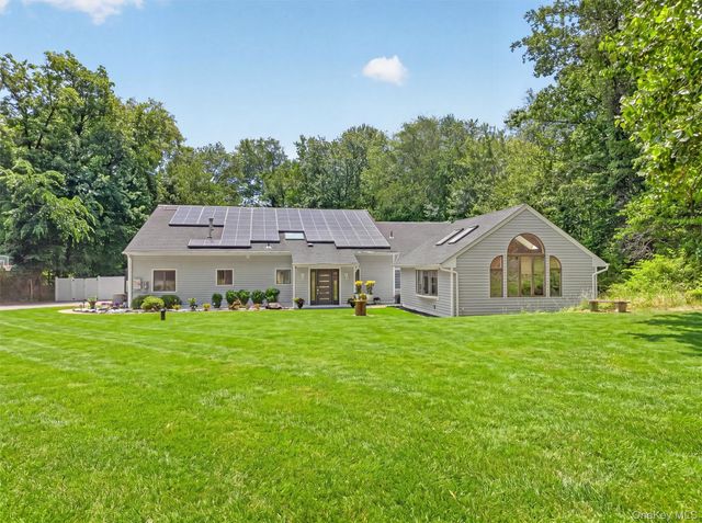 194 S Mountain Road, New City, NY 10956