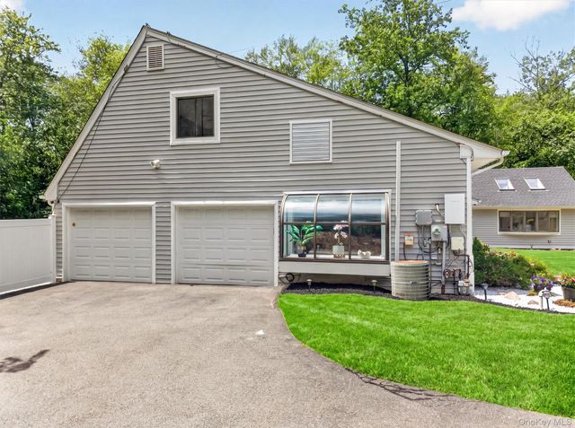 194 S Mountain Road, New City, NY 10956