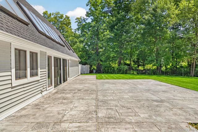 194 S Mountain Road, New City, NY 10956