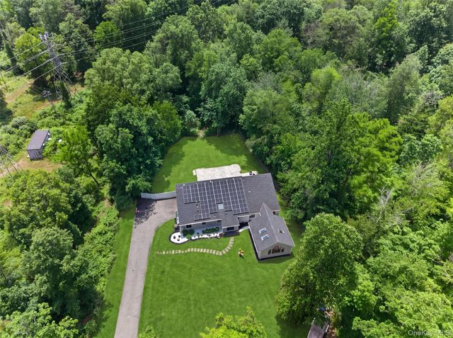 194 S Mountain Road, New City, NY 10956