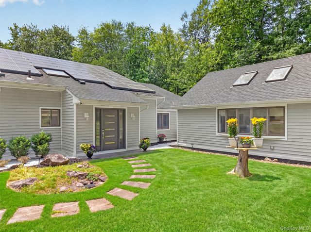 194 S Mountain Road, New City, NY 10956