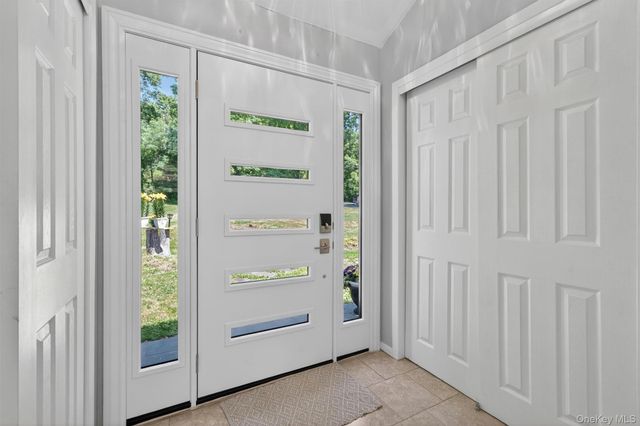 194 S Mountain Road, New City, NY 10956