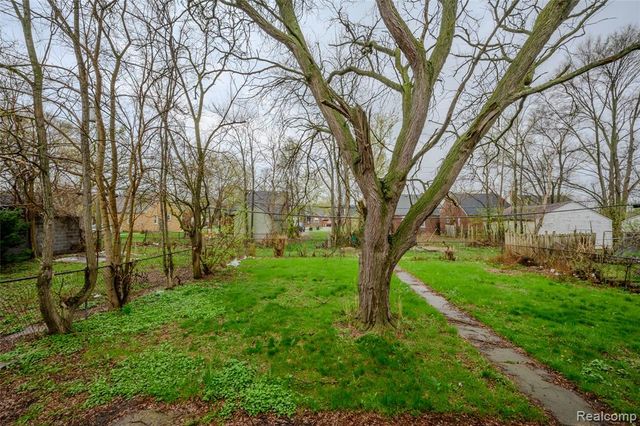 14720 E State Fair Street, Detroit, MI 48205