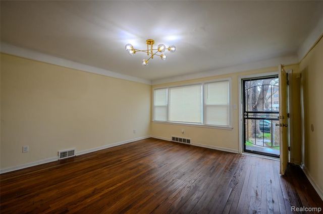 14720 E State Fair Street, Detroit, MI 48205