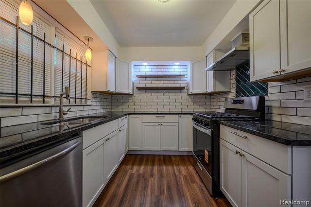 14720 E State Fair Street, Detroit, MI 48205