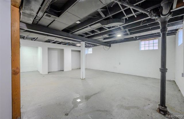 14720 E State Fair Street, Detroit, MI 48205