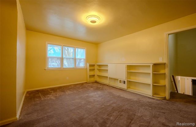 14720 E State Fair Street, Detroit, MI 48205