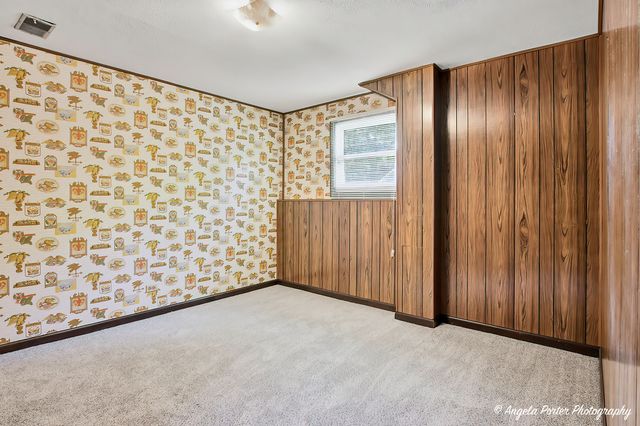 2208 Algonquin Road, Fox River Grove, IL 60021