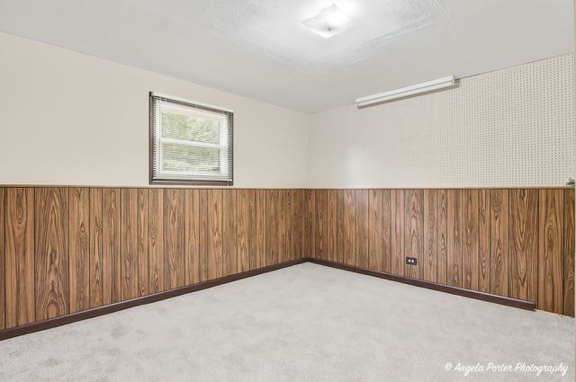 2208 Algonquin Road, Fox River Grove, IL 60021