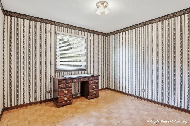 2208 Algonquin Road, Fox River Grove, IL 60021