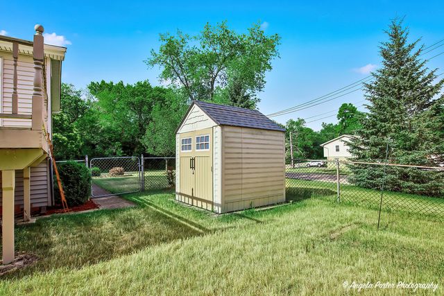2208 Algonquin Road, Fox River Grove, IL 60021