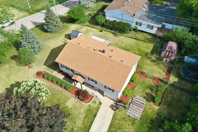 2208 Algonquin Road, Fox River Grove, IL 60021
