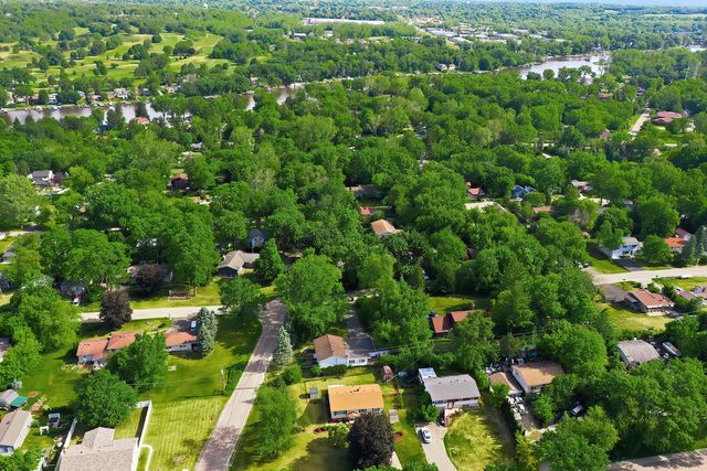 2208 Algonquin Road, Fox River Grove, IL 60021