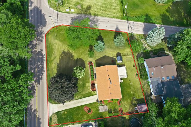 2208 Algonquin Road, Fox River Grove, IL 60021