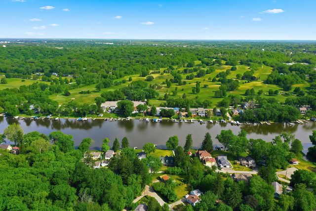 2208 Algonquin Road, Fox River Grove, IL 60021